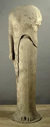 Kore-figura, amelyet Cheramyes szentelt, Héra szentélyéből, Szamoszból, ie 570 körül (márvány)