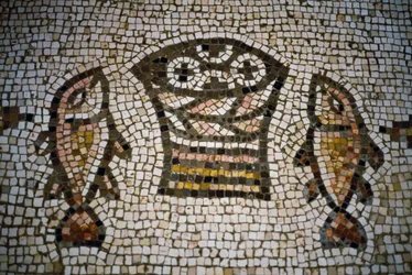 Kenyerek és halak, mozaik a Kenyérszaporítás templomában, 4. század, Tabgha, Izrael