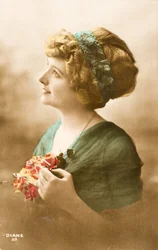 Régi képeslap/Diana/Woman Belle Epoque