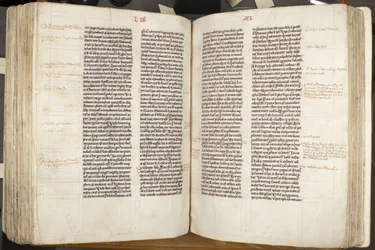 Hippói Szent Ágoston „Opera”, Fol 243 verso 244 recto, 1200 körül (toll és tinta pergamenen)