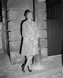 SUZY DELAIR SZÍNÉSZNŐ PÁRIZBAN – 1949