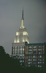 Az Empire State Building éjjel (fotó)