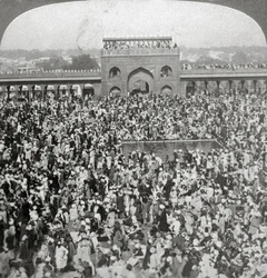 A Jumma mecset udvarában, Delhiben, Indiában, 1903.