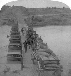Pontonhíd a Modder folyón, búr háború, Dél-Afrika, 1900.