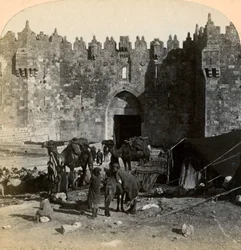 A Damaszkusz-kapu, Jeruzsálem északi bejárata, Palesztina, 1899.