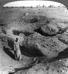 Pithom téglaraktárai, amelyeket héber rabszolgák építettek, Egyiptom, 1905.