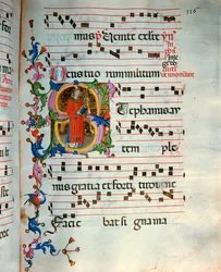 Antiphonárium az 5. jegyzetben, olyan könyv, amely a kórus által a mise alatt énekelt énekeket tartalmazza (pergamen).