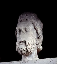 Júda királyának feje a Cathedrale Notre Dame de Parisból. 1220-1230 körül Párizs, Középkori Nemzeti Múzeum, Thermes de Cluny