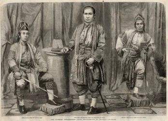 Az 1857-ben Angliába érkezett sziámi nagykövetek portréi. Balról jobbra: Cha mun (Cha-mun) Mondr Bidacks, Sziám második királya, Phya Mantri Suriyawanse és Chau Mun Sarbbedh Bhacty, az első király nagykövetei. Gravírozás „”-be Az i