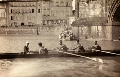 Evezés az Arno folyón, Firenze