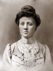 Henriette Brull, George Simenon édesanyja portréja.