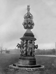 A napóra, Glamis kastély, 1924-1926.