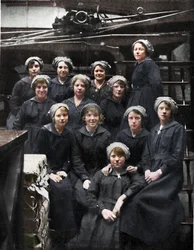 Amíg a fiúk hazajönnek, 1917