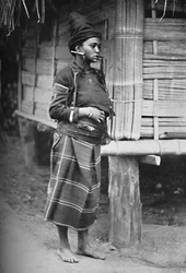 Egy kachin nő, 1902
