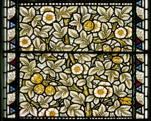 Kirkcaldy Old Kirk, Morris & Co., William Morris, Wild Roses & Hazelnuts, 1886