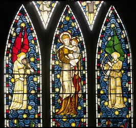 Madonna és gyermek két angyallal, az angyalablak felső felének részlete, 1869-es ólomüveg részlet, 120165