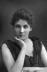 Elizabeth Robins (1862-1952) amerikai színésznő, drámaíró, regényíró és szüfrazsett (1893).