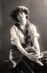 Gabrielle Ray 1883-1973, angol színésznő, a XX. század elején.