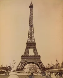 Eiffel-torony, párizsi kiállítás