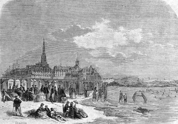 Kilátás a fürdőzőkre a Saint Malo strandon